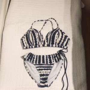 Athleta swimsuit medium